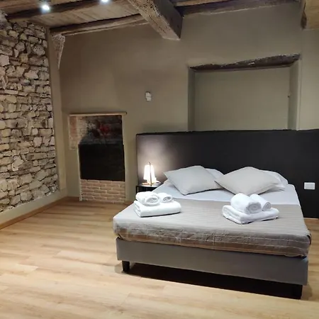 公寓 Montella 2 斯波莱托