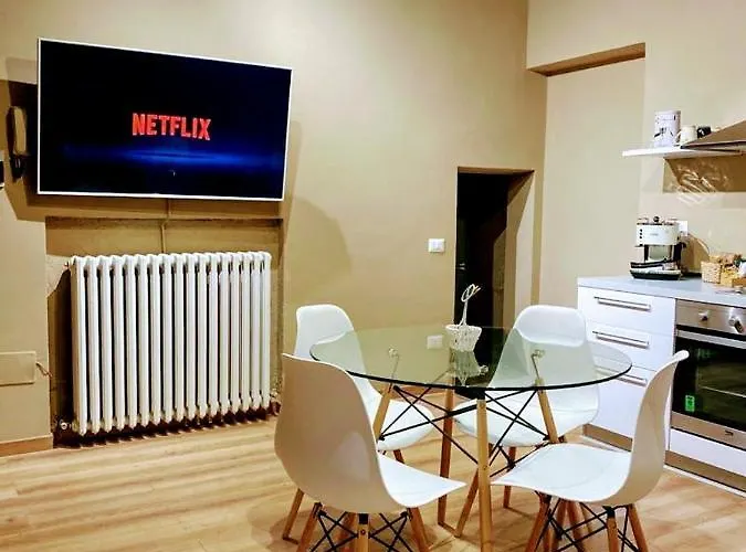 Montella 2 아파트